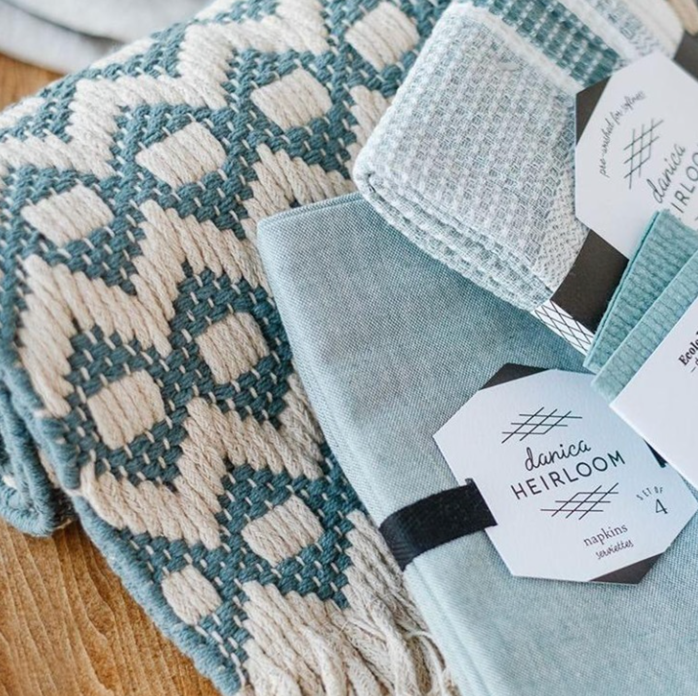 Lagoon Sullivan Table Runner