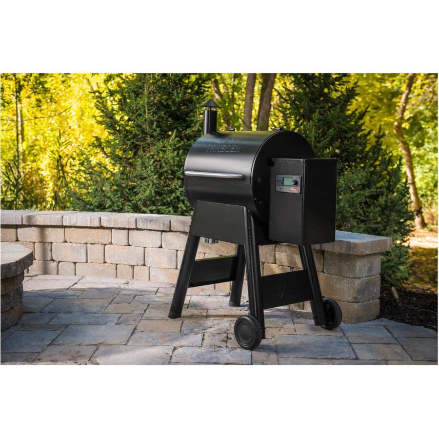 Traeger Pro 575 Pellet BBQ (Store Pick Up Only)
